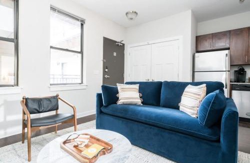 Music Row Apartment | CozySuites MusicRow Classy 1BR w free parking 39