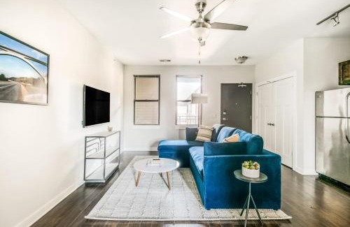 Music Row Apartment | CozySuites MusicRow Classy 1BR w free parking 61