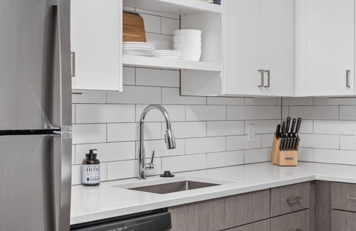 Cole-Noble District Apartment | CozySuites Spacious 1BR Near Whole Foods