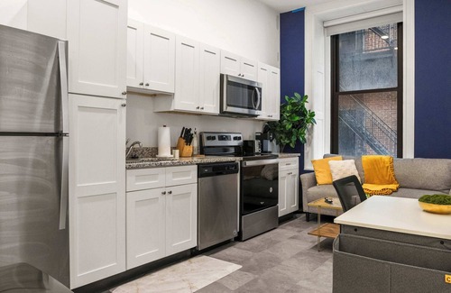 Cultural District Apartment | CozySuites Stunning 1BR in Downtown Pitts #6