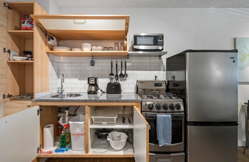 Brookwood Apartment | (CPD) Safe + Clean Studio w/Free Parking, near Shepherd Center