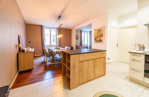 Secteur 2 Apartment | #CQ | Le Bayard | T2 city center