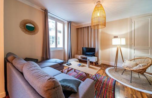 Secteur 2 Apartment | #CQ - T2 - Les Antiquaires