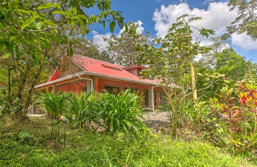 Venado House | Enlighten your senses in a lush rain forest of Costa Rica!