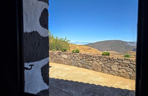 Artenara House | CR La Montañeta "by henrypole home"