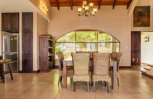 San Ramon House | CR Mariposa Gateway