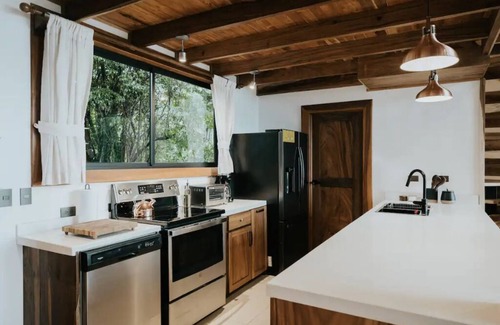 Monteverde Cottage | Miramar Cottage - Nestled in the Cloud Forest