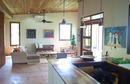 Mal Pais House | Casa Mirador-4 Bd with/Pool and Ocean view