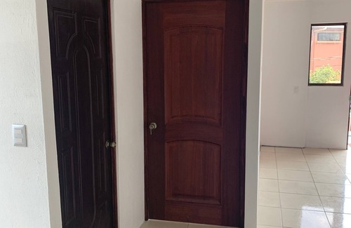 San Rafael Arriba Apartment | Moderno Apartamento en la Ciudad