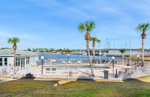 Lower Grand Lagoon House | Crabby Lagoon C104