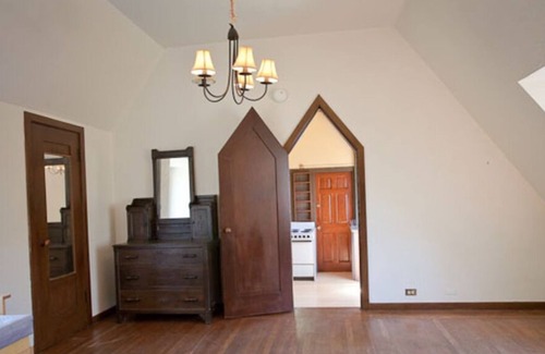 North Berkeley Apartment | Craftsman architectural landmark home North Berkeley near UC