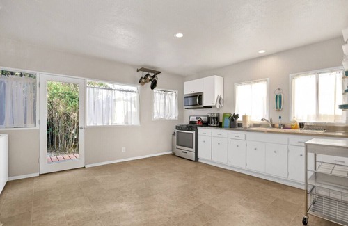 East Village House | Craftsman House Steps to Beach and Convention Center, Parking, BBQ