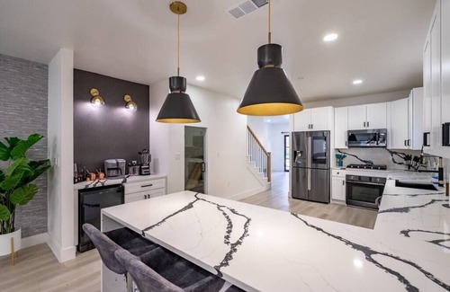 Kessler House | *Craftsman's Paradise - 12 Guest Gorgeous Home*