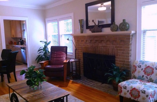 Maple Leaf House | Craftsman-style 3BR 1BA Classic in N Green Lake + Opt Studio Cottage