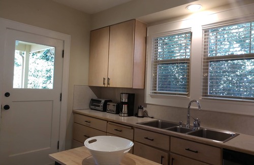 Maple Leaf House | Craftsman-style 3BR 1BA Classic in N Green Lake + Opt Studio Cottage