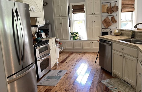 Groveoak House | Craftsman style family gathering home close to Guntersville