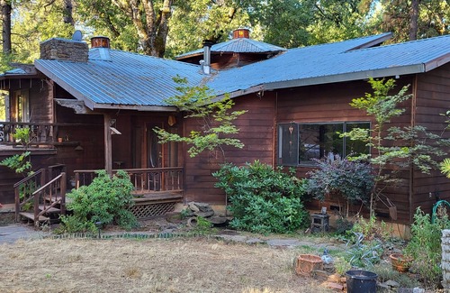 Glencoe House | craftsman style home on goldrush townsite of Sandy Gulch.