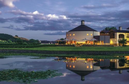 Tuki Tuki Cabin | Craggy Range Luxury Vineyard Retreat
