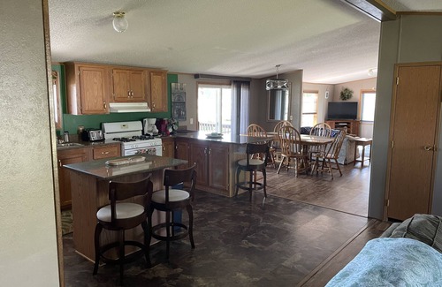 Coldwater Cottage | Craig Lake Cottage - Lakefront, with pontoon rental available, on 7 lake chain.