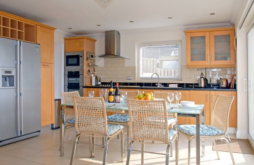 Gwbert Cottage | Craig Silian is a gorgeous holiday house with luxury feature of a hot tub in the garden.