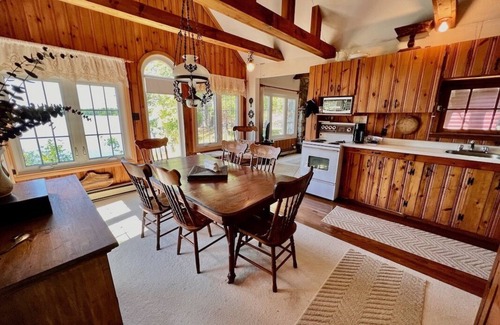 Havelock-Belmont-Methuen Cottage | Cranberry Cove on Kasshabog Lake
