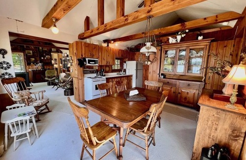 Havelock-Belmont-Methuen Cottage | Cranberry Cove on Kasshabog Lake