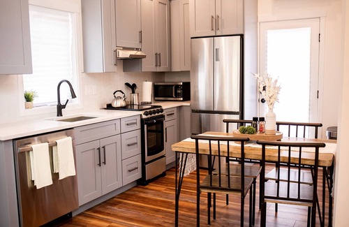Glen Arbor Cottage | Cranberry Ridge - Ridge Way
