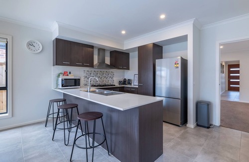 Cranbourne East House | Cranbourne Entire house 4bedroom