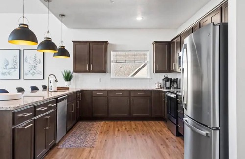 Kimberling City House | Crane’s Nest-Year Round Private Pool & Hot Tub