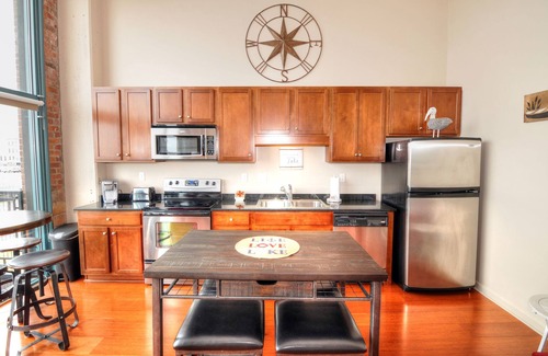 Sandusky Condo | Crank Up Your Summer.Upgrade Your Stay
