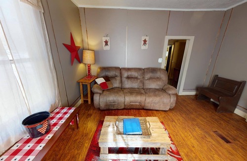 McArthur Cabin | Crawdad Cabin - Cabins in Hocking