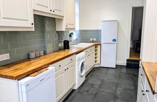 Eccles House | Crawford House | by Truestays ® Serviced Accommodation