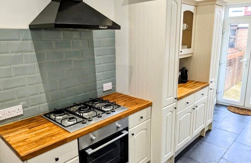 Eccles House | Crawford House | by Truestays ® Serviced Accommodation