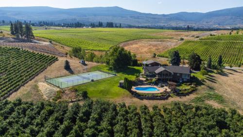Southeast Kelowna House | Crawford View