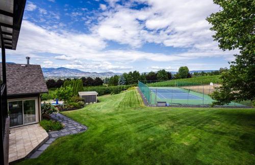 Southeast Kelowna House | Crawford View