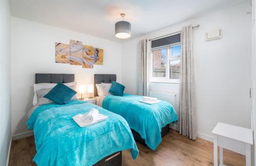 Maidenbower Apartment | Crawley Atkinson Pet Friendly 1-Bedroom Apartment