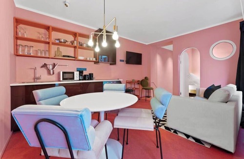 Weissensee Apartment | Crazy 44sqm 3room maisonette apt. Near center.