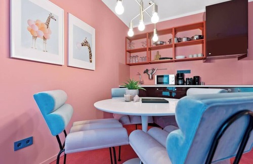 Weissensee Apartment | Crazy 44sqm 3room maisonette apt. Near center.