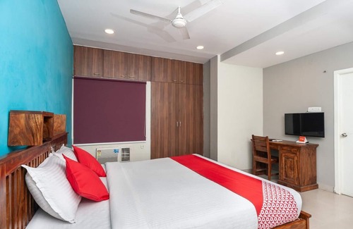 Perungudi Hotel | Crazy Homes stay-Kandanchavadi,Chennai