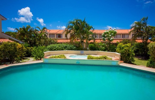 Rodney Bay House | Crazy Sept prices at this gated 3BR modern villa.