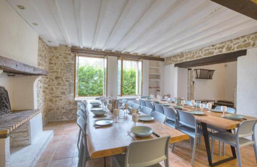 La Celle-sur-Loire Villa | Crazy Villa Margotterie 58 - Heated pool - 2h from Paris - 30p