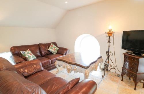 Lisnagunogue House | Crea The Mission Hall