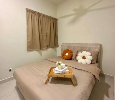 Bandar Tun Razak Apartment | Creamy KL View - Majestic Maxim near UCSI, KL, MRT #康乐夜市