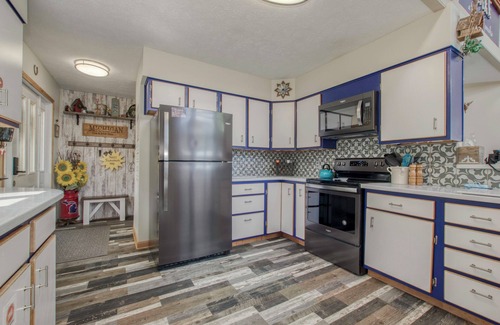 Rodney House | Create FAMILY Memories at Michigan Dream'inn on All Sports Lake Jehnsen