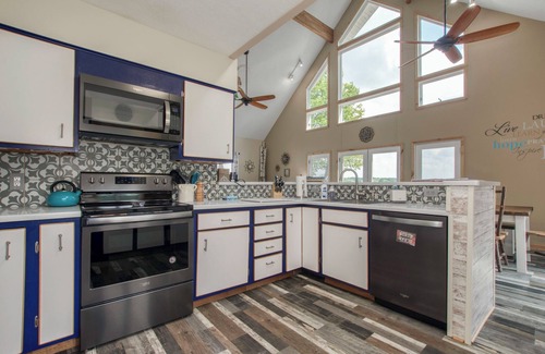 Rodney House | Create FAMILY Memories at Michigan Dream'inn on All Sports Lake Jehnsen