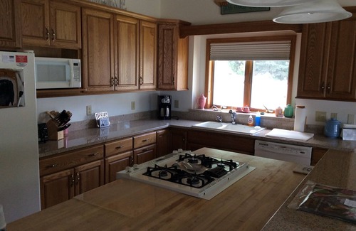 Ashville House | Create your family memories at our nautical lakeside home!