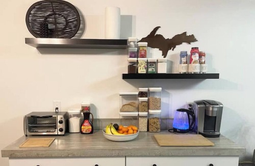 Ishpeming House | Created for Adventurers! GREAT Reviews. FREE self serve Breakfast