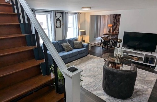 Ishpeming House | Created for Adventurers! GREAT Reviews. FREE self serve Breakfast