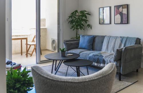 Livadia Apartment | Creative 1br Pool view Apt with covered parking