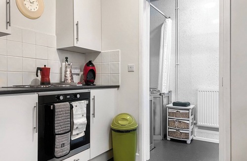 Port Talbot Cottage | Creative Afan Valley Home